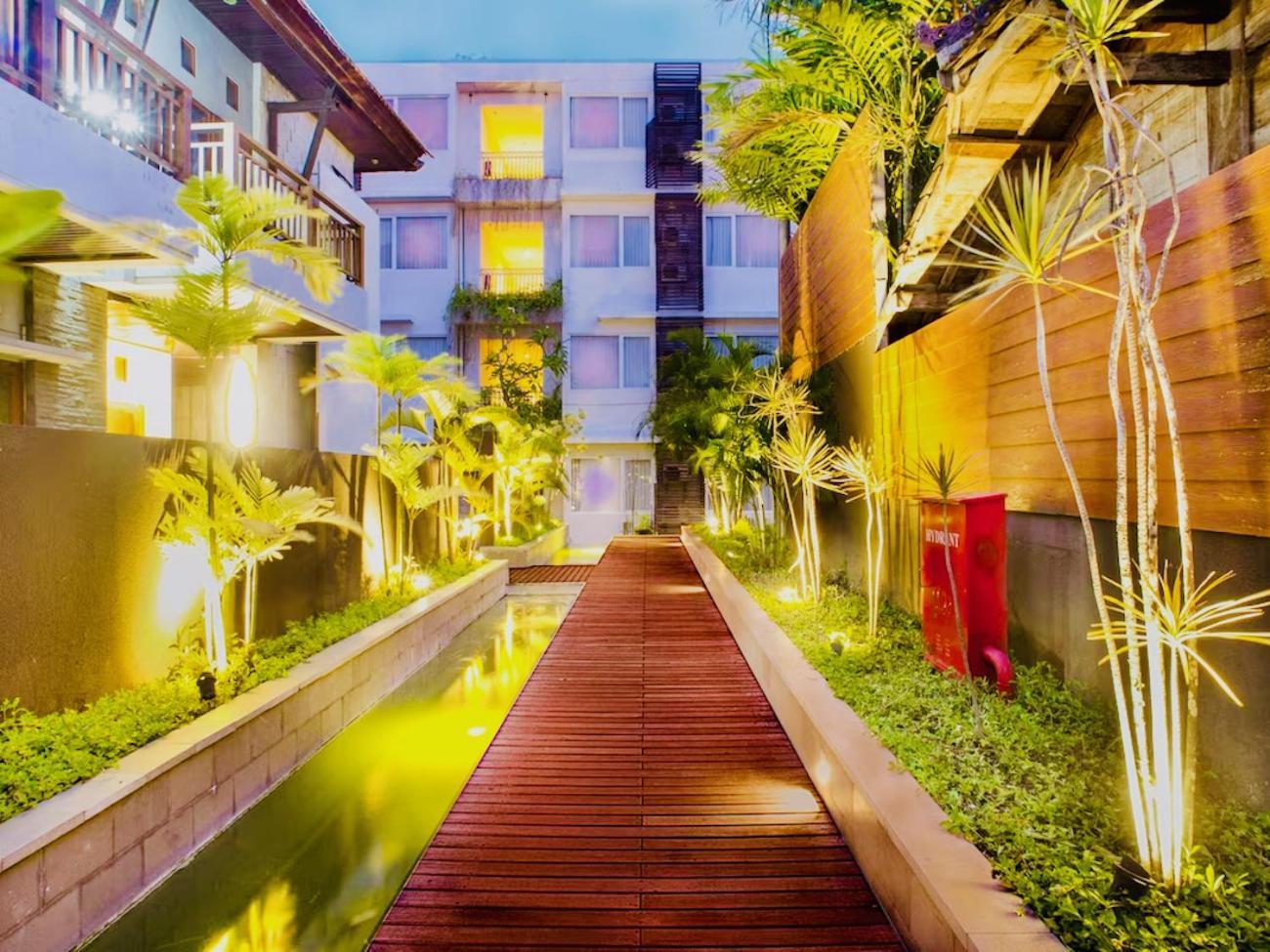 Bali King 511 - Pool, Wi-fi, Kitchen, Ac, Private Bathroom Apartemen