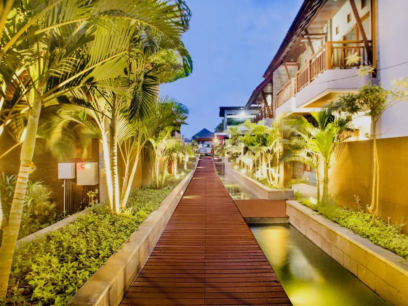 Bali King 511 - Pool, Wi-fi, Kitchen, Ac, Private Bathroom Apartemen *
